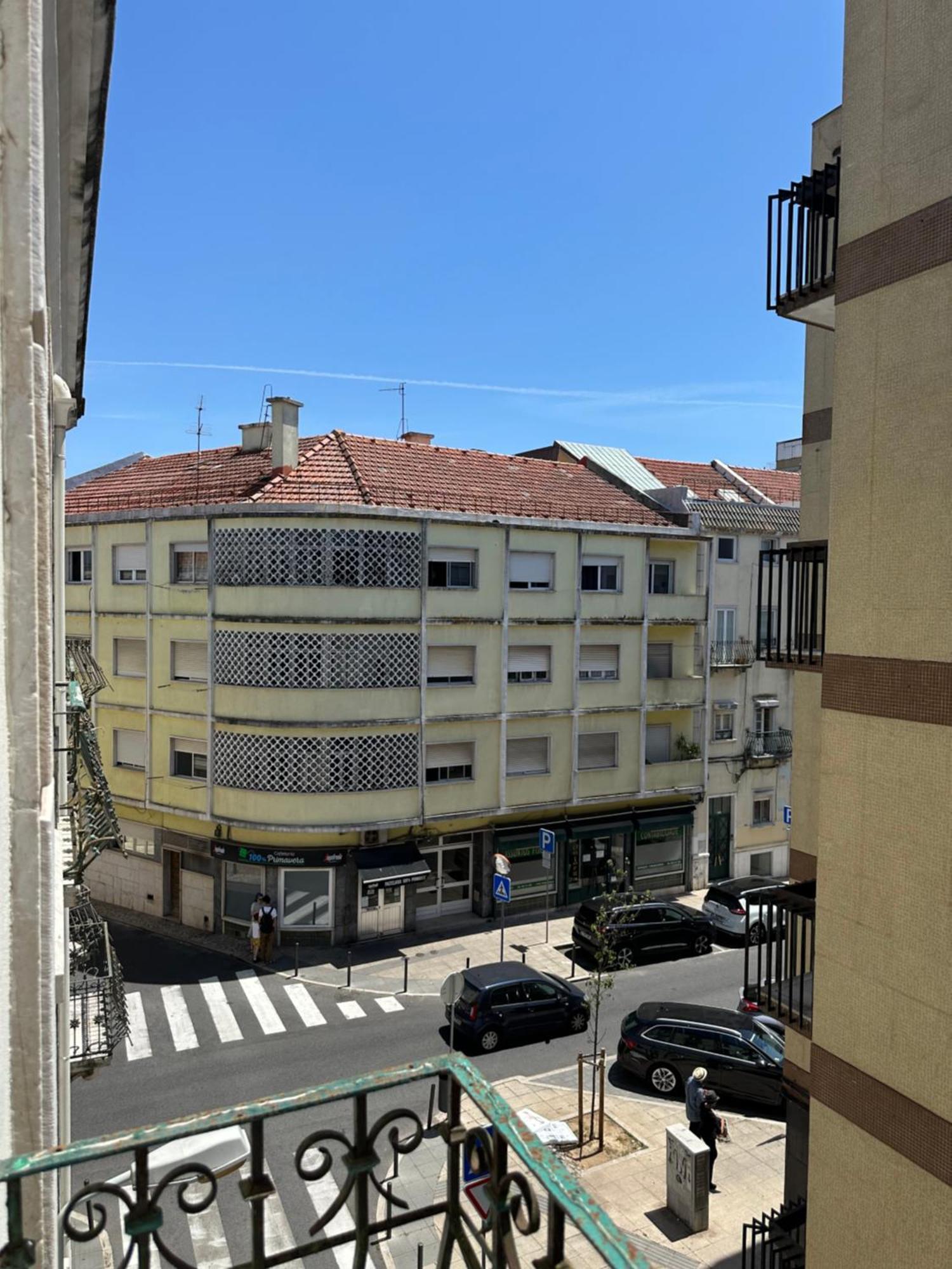 Garden Campo De Ourique Guest House - Hostel Lisboa Exterior foto